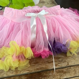 Princess skirt tulle one size fits most toddler girls. Waist is 11 inches